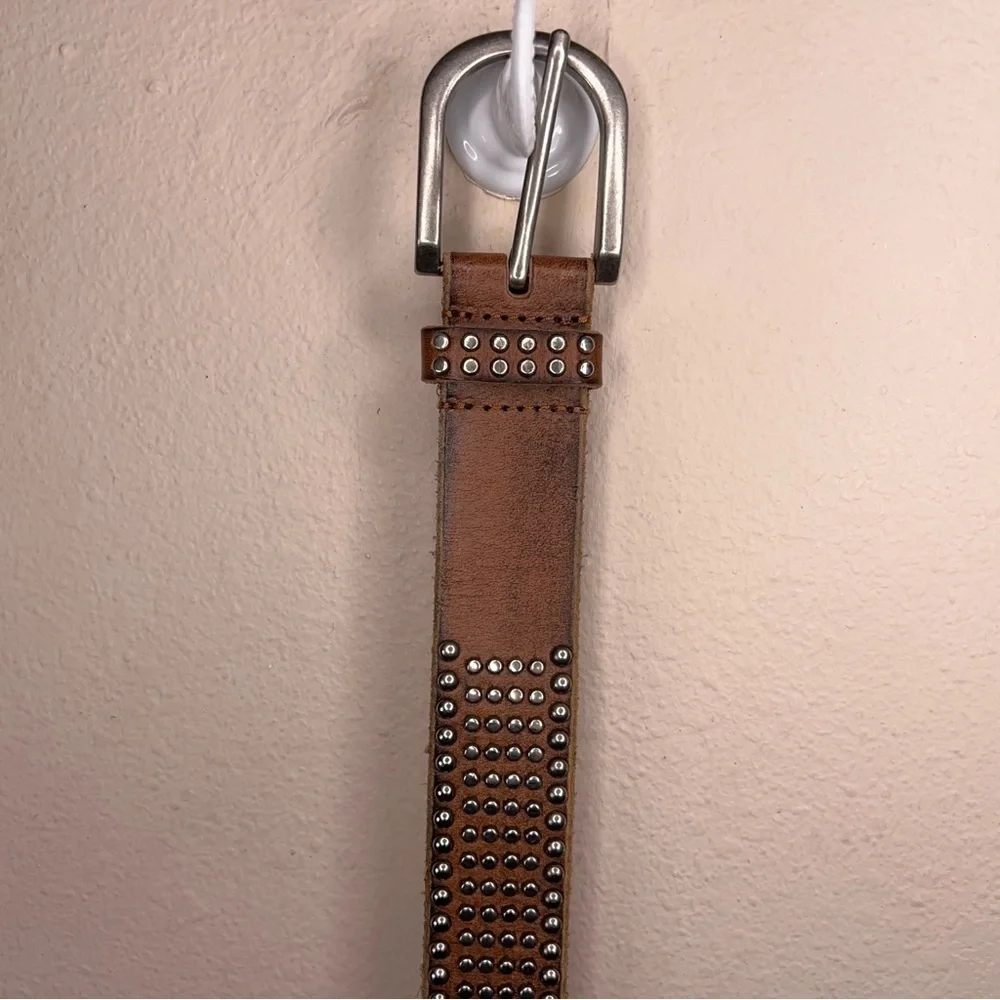 Vintage Medium Mens Fit Tan Brown Leather Studded Belt Y2K Western Biker